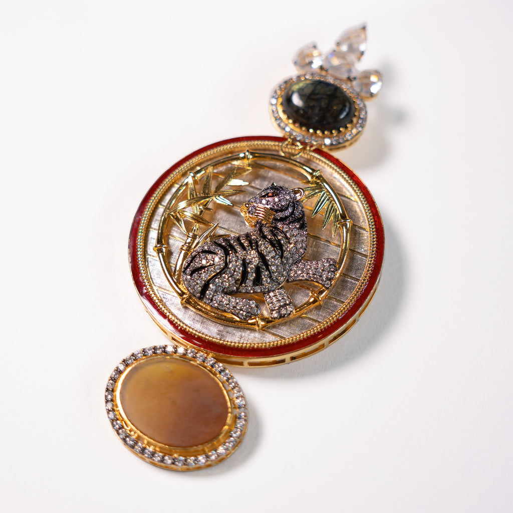 Royalty Brooch