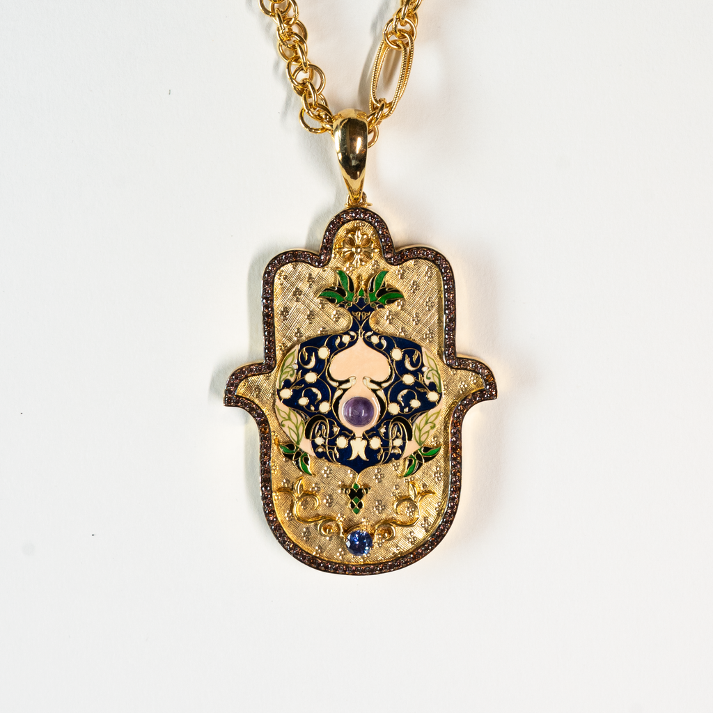 Anar Medium Hamsa Pendant