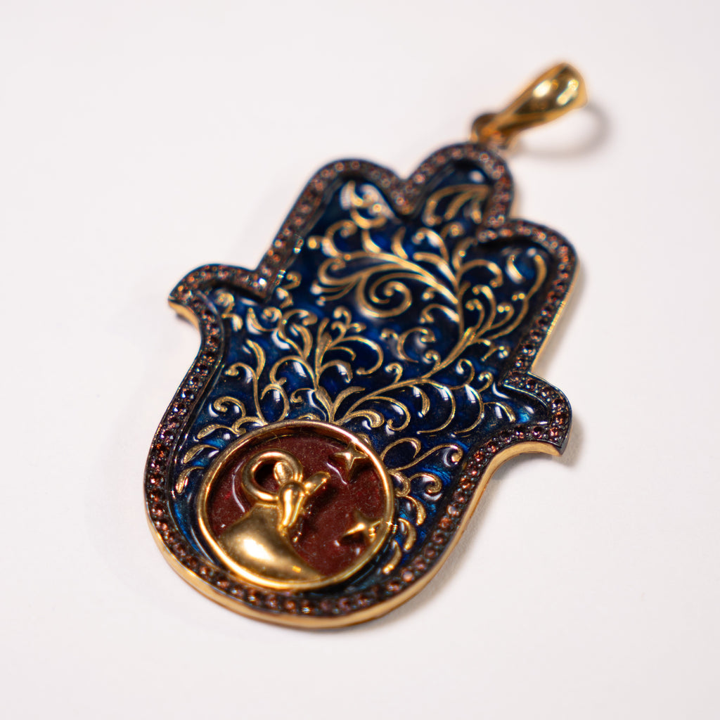 Tarus Medium Small Hamsa Pendant