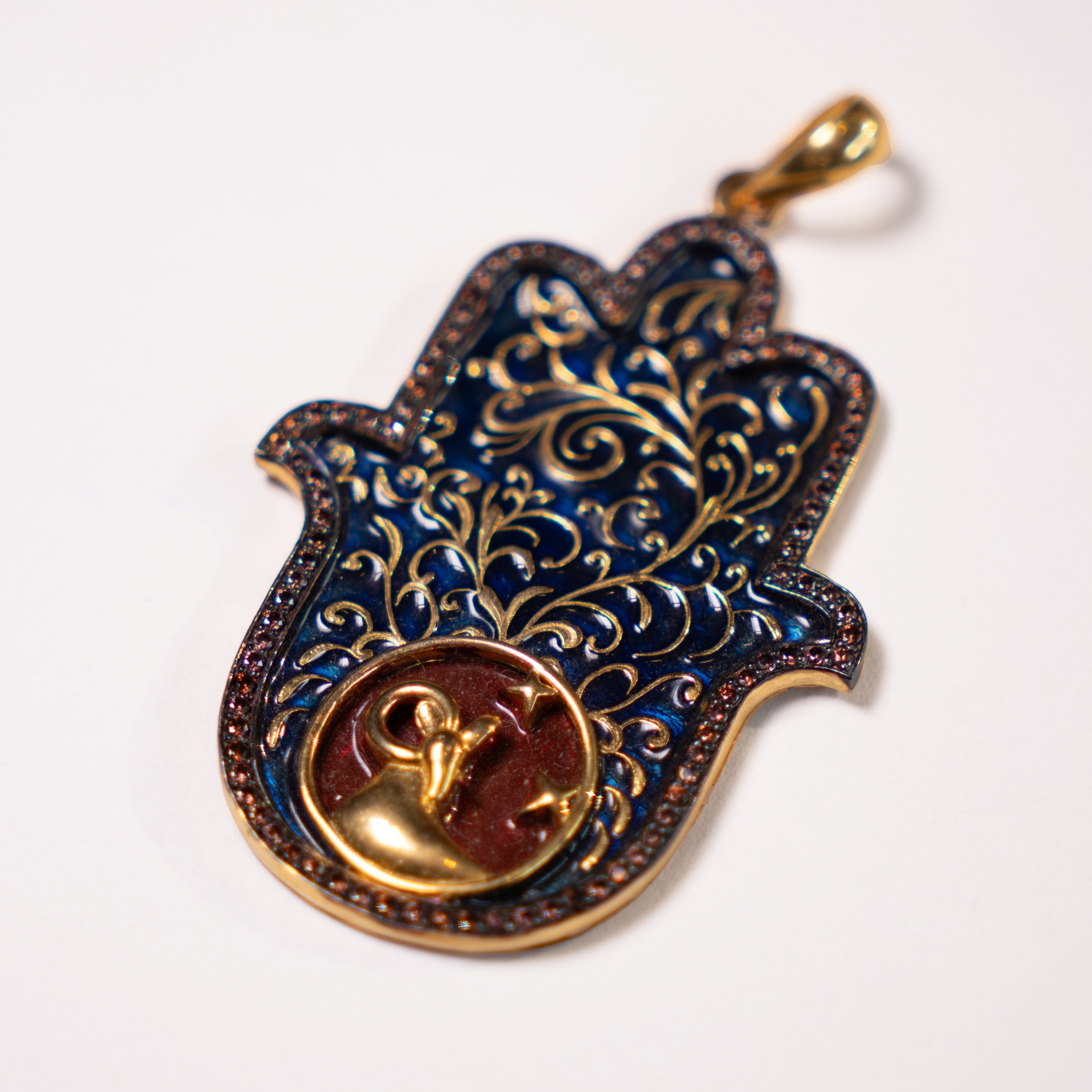 Tarus Medium Small Hamsa Pendant