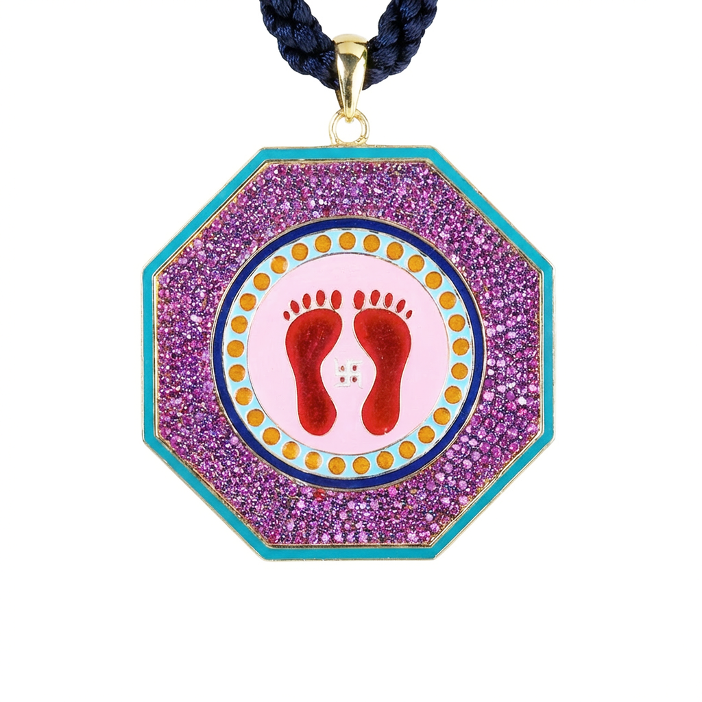 Lamxi Feet Octa Pendant