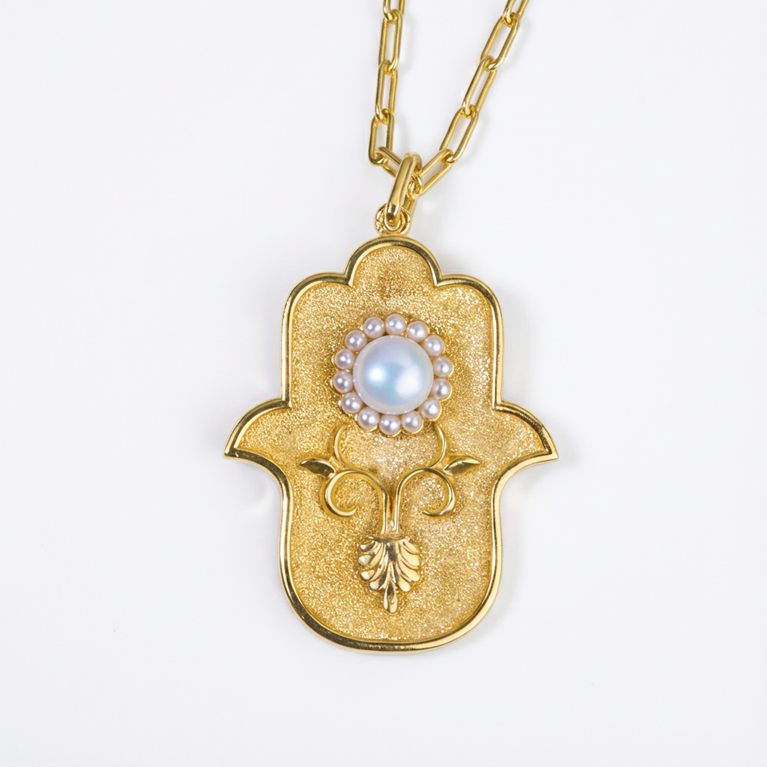 Perl Small Hamsa Pendent