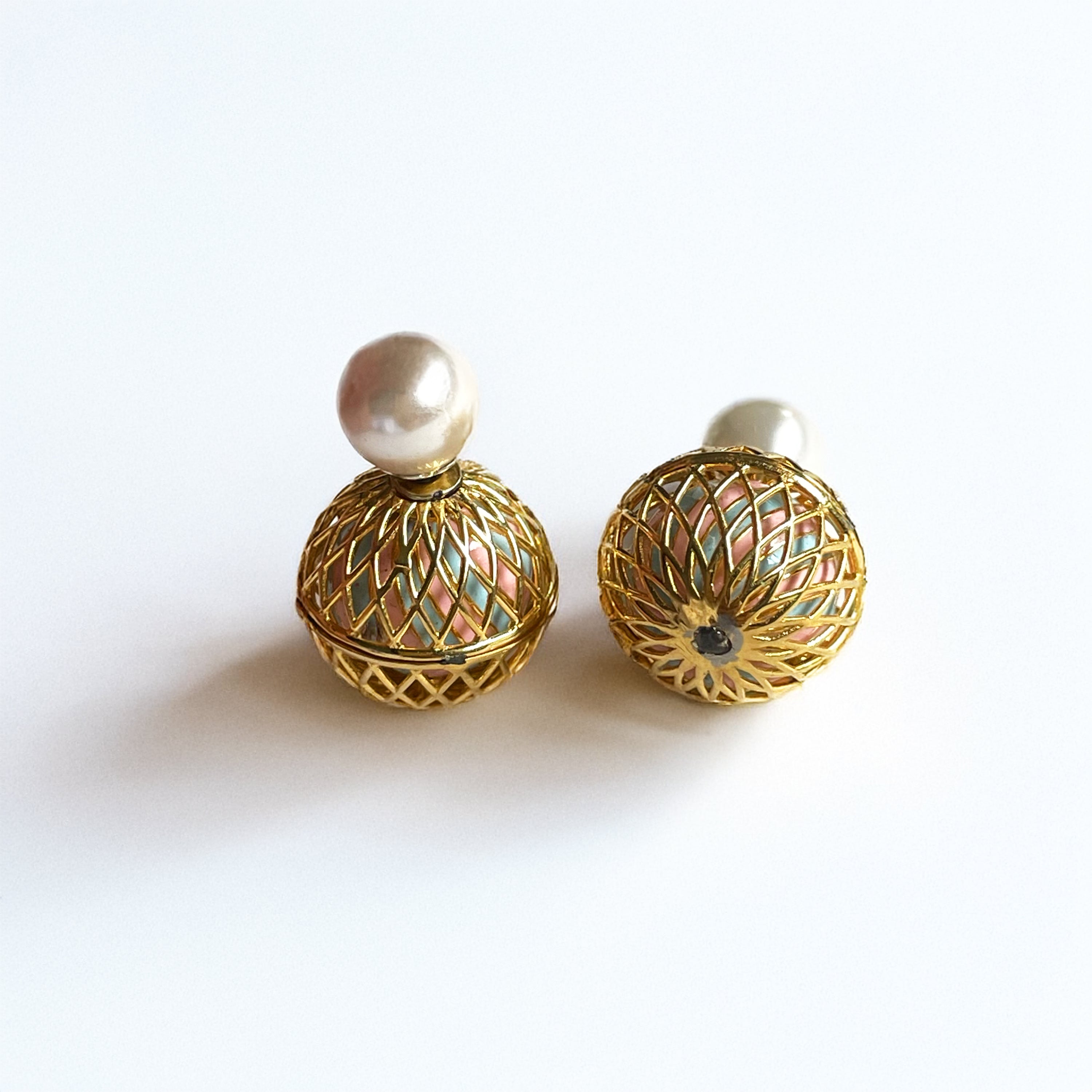 Rotation Ear Huggies